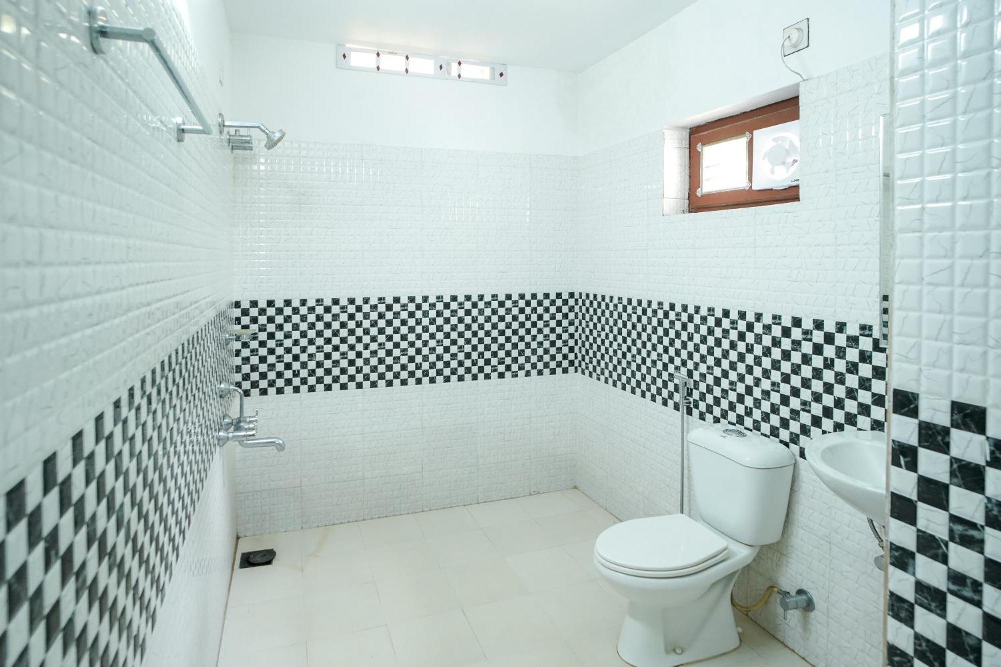 Wayanad Palm Grove Retreat G Floor Apartment สุลต่านบาเทรี ภายนอก รูปภาพ